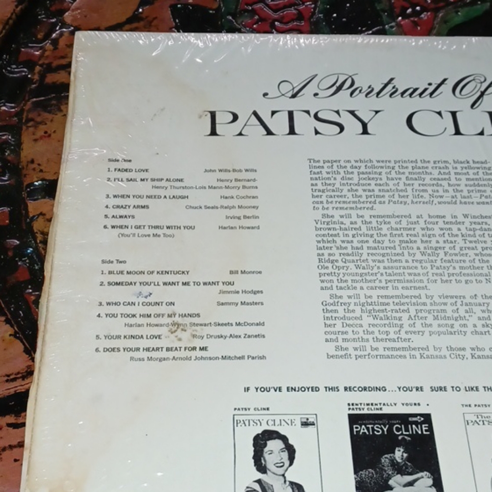 64' Patsy Cline 🌺 - Picture 3 of 8